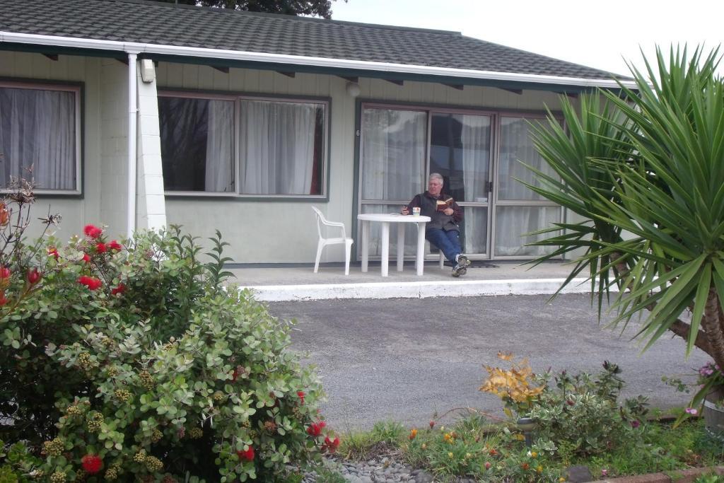Katikati Motel Luaran gambar