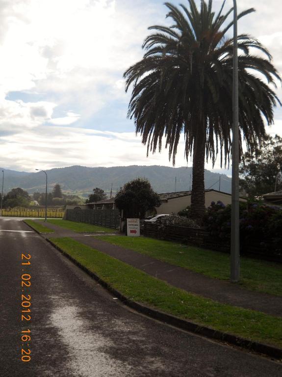 Katikati Motel Luaran gambar