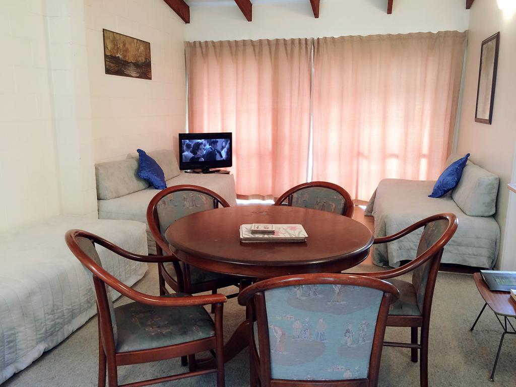 Katikati Motel Luaran gambar