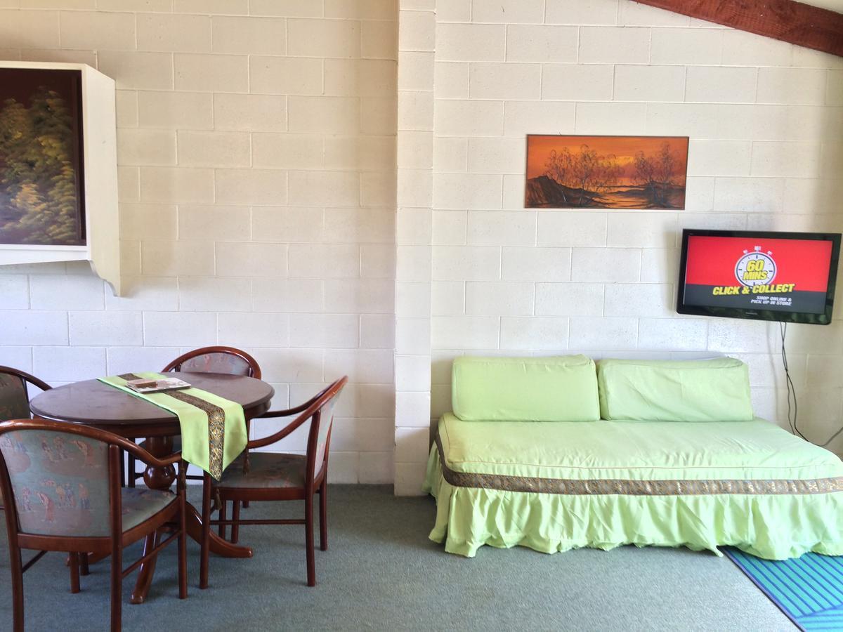 Katikati Motel Luaran gambar